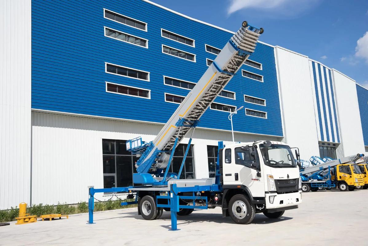 微山小型云梯车上料车租赁多少钱