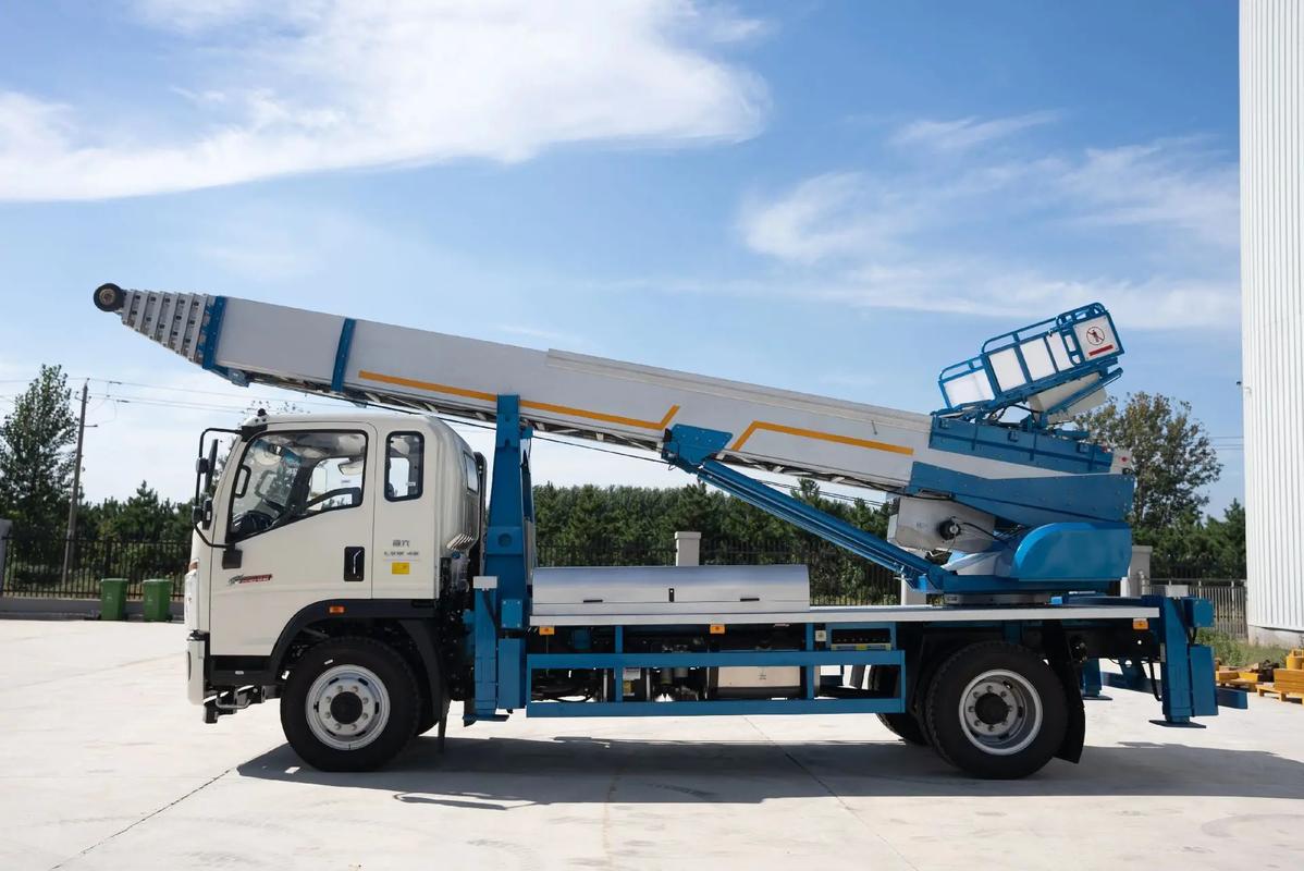 微山云梯上料车租赁费用