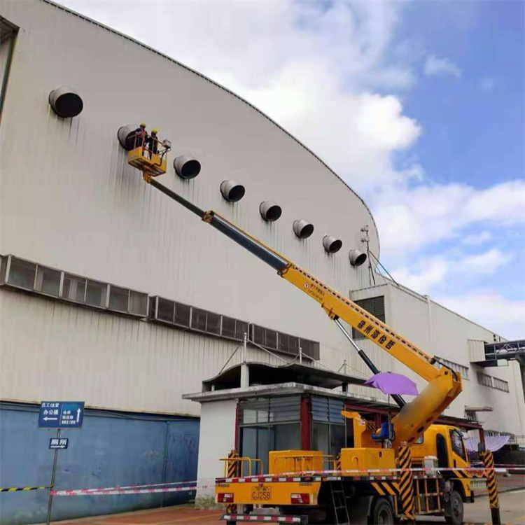 微山高空作业车出租服务：专业广告牌安装解决方案