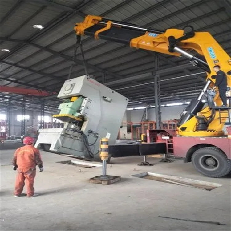 微山80吨折臂吊车出租附近电话